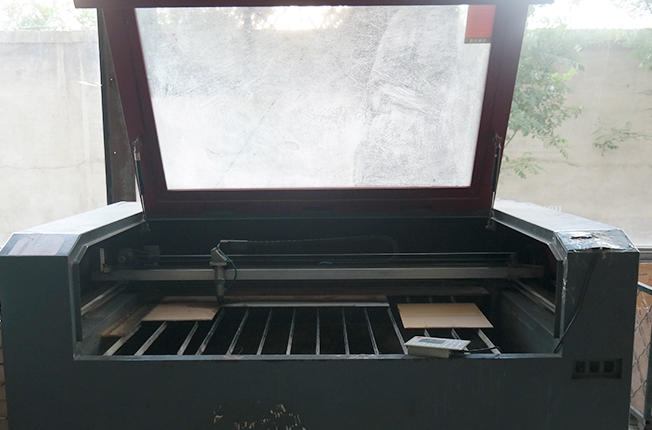 �����и�