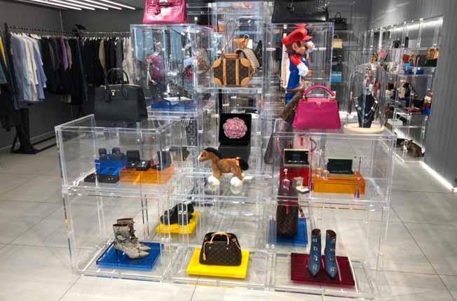 �̈�����չ��